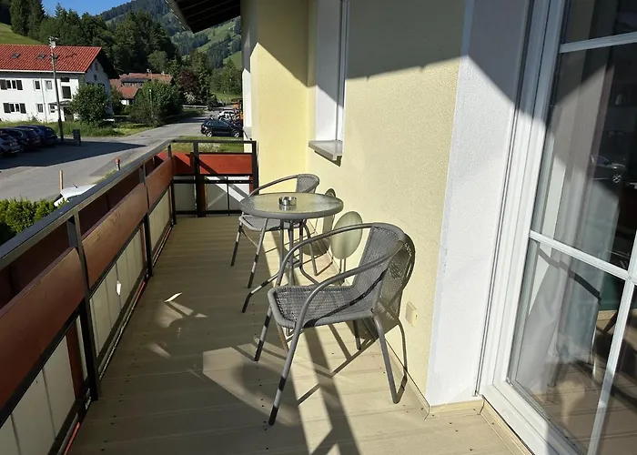 Vyld: Bad Hindelang Inmitten Der Berge